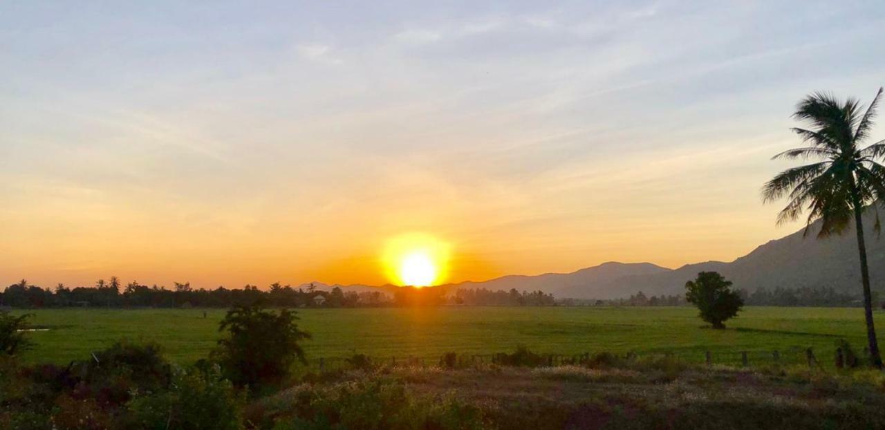 Thanh Nhi Homestay Cam Ranh Extérieur photo